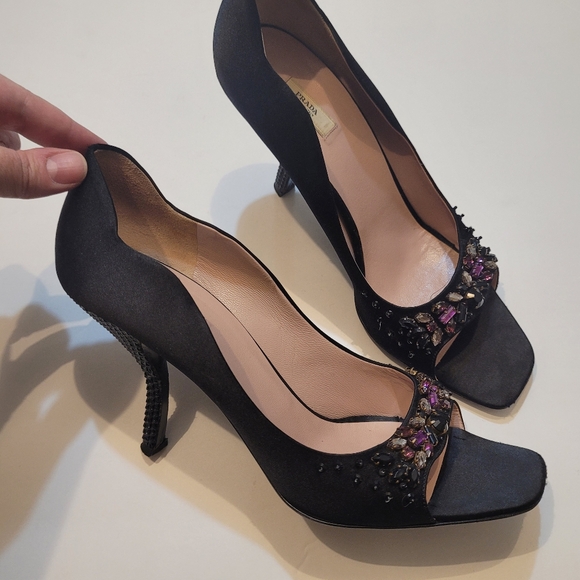 Prada black satin embellished pumps size 40 - Picture 3 of 16